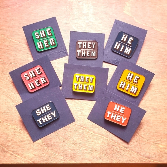 Pronoun Pins - Picture 1 of 11